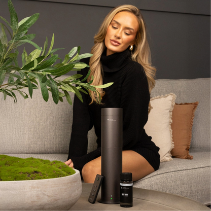 Difusor de Aromas Studio Pro 600 Sq/Ft | Incluye 3 Fragancias de 30Ml